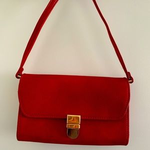 Red faux leather chic bag